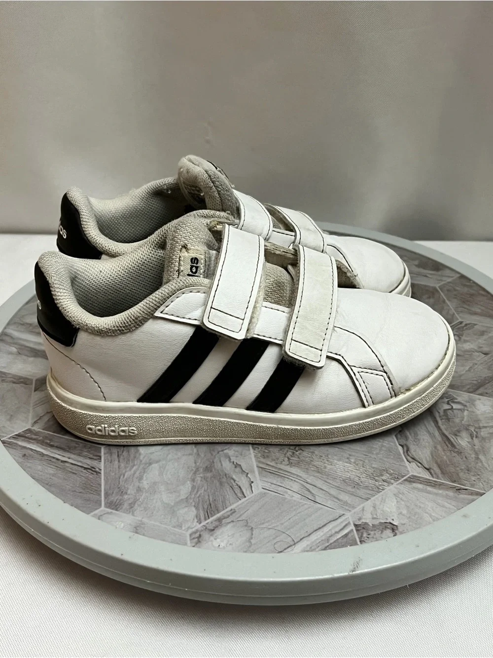 Adidas Kids White Black Sneakers Size 10K Toddler Shoes